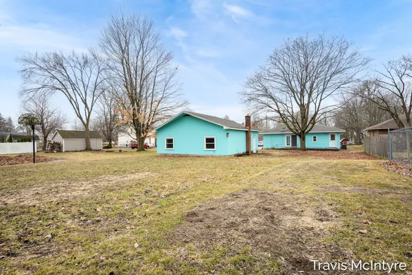 $260,000 | 607 North Washington Street, Lowell, MI 49331