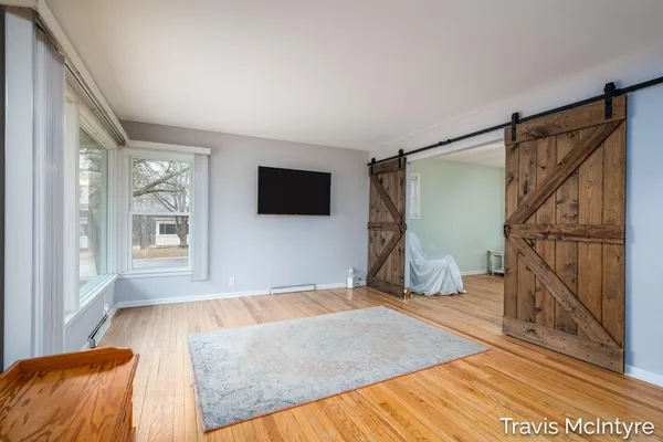 $260,000 | 607 North Washington Street, Lowell, MI 49331