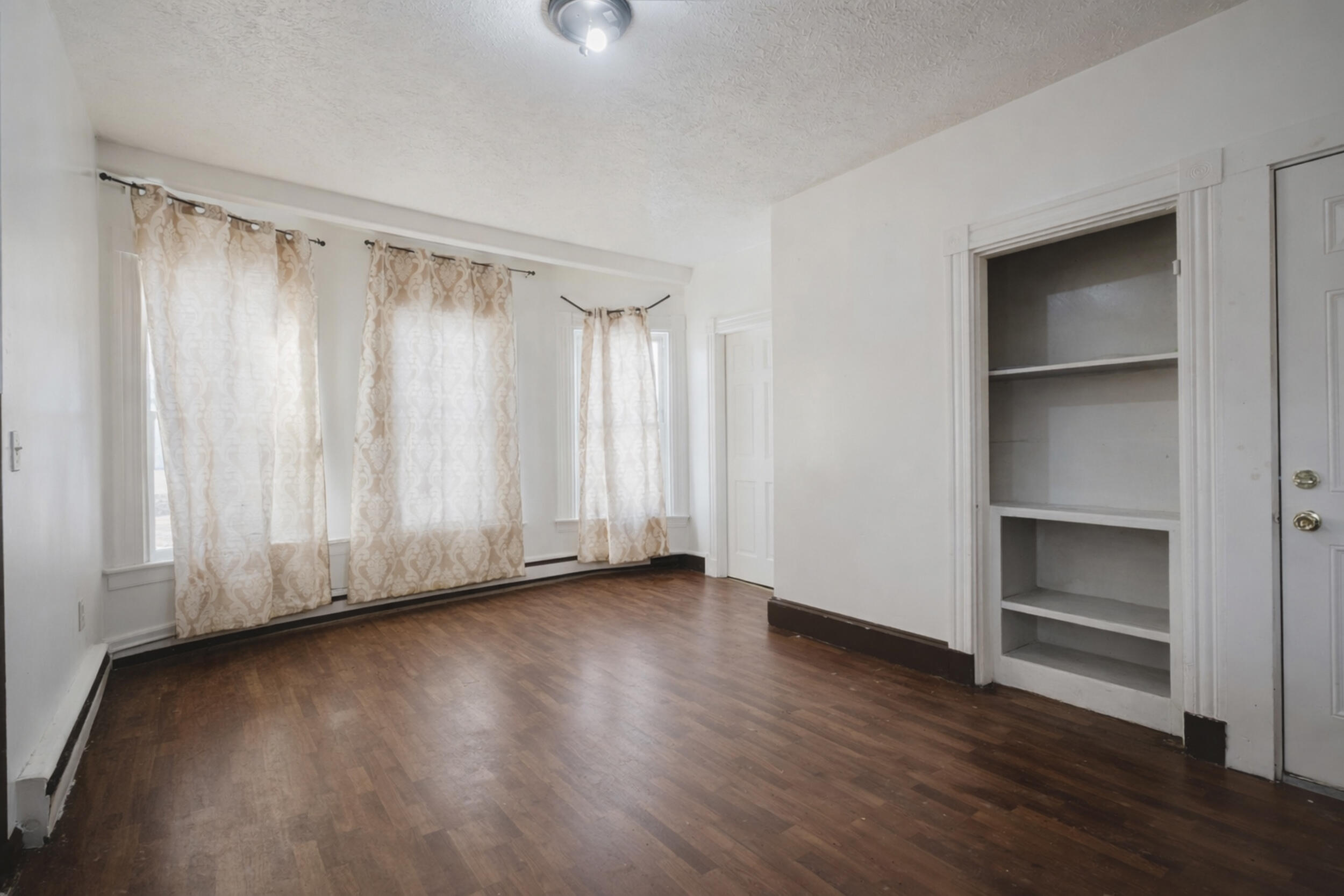 67 Maple Street Lewiston, ME 04240 - Photo 7 of 45 15_67_maple_st-18