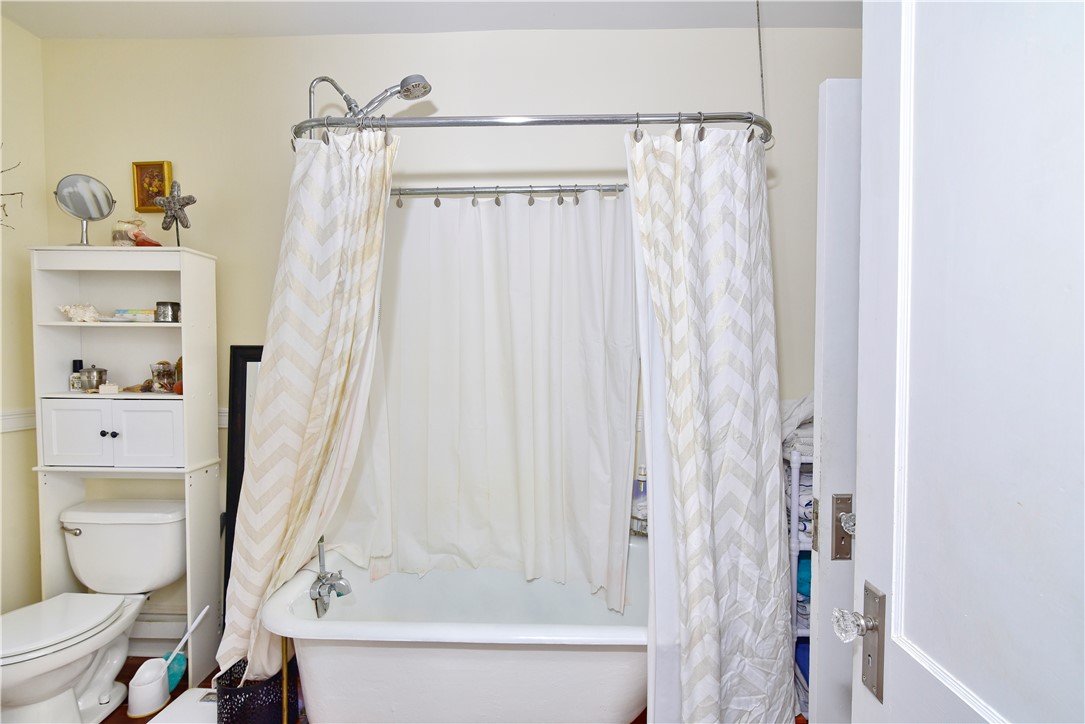 1 Arnold Avenue Newport, RI 02840 - Photo 18 of 43