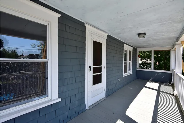 $1,100,000 | 1 Arnold Avenue, Newport, RI 02840