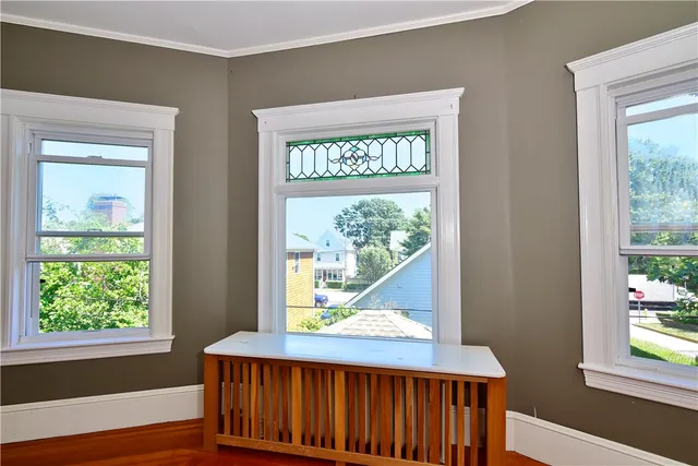 $1,100,000 | 1 Arnold Avenue, Newport, RI 02840