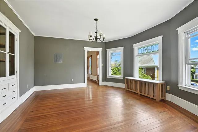 $1,100,000 | 1 Arnold Avenue, Newport, RI 02840