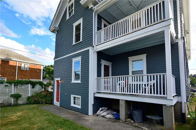 $1,100,000 | 1 Arnold Avenue, Newport, RI 02840