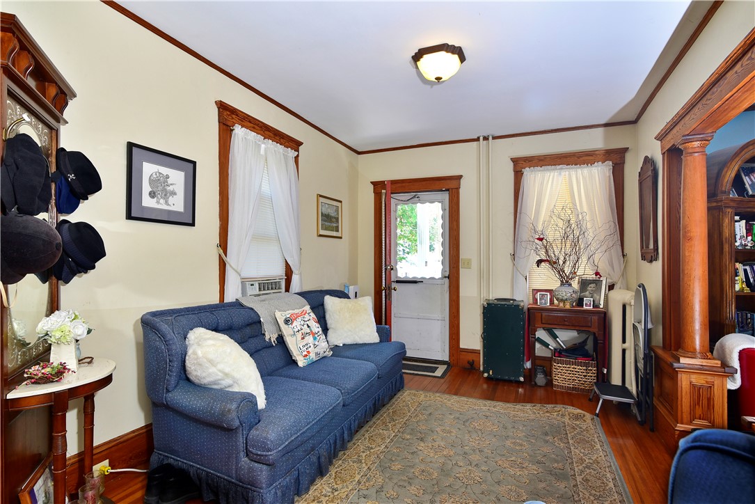 1 Arnold Avenue Newport, RI 02840 - Photo 9 of 43