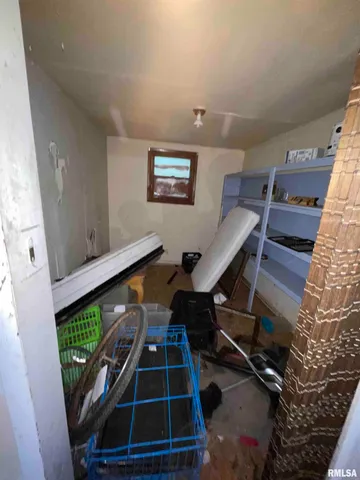 $17,500 | 502 East Matthew Street, Sesser, IL 62884