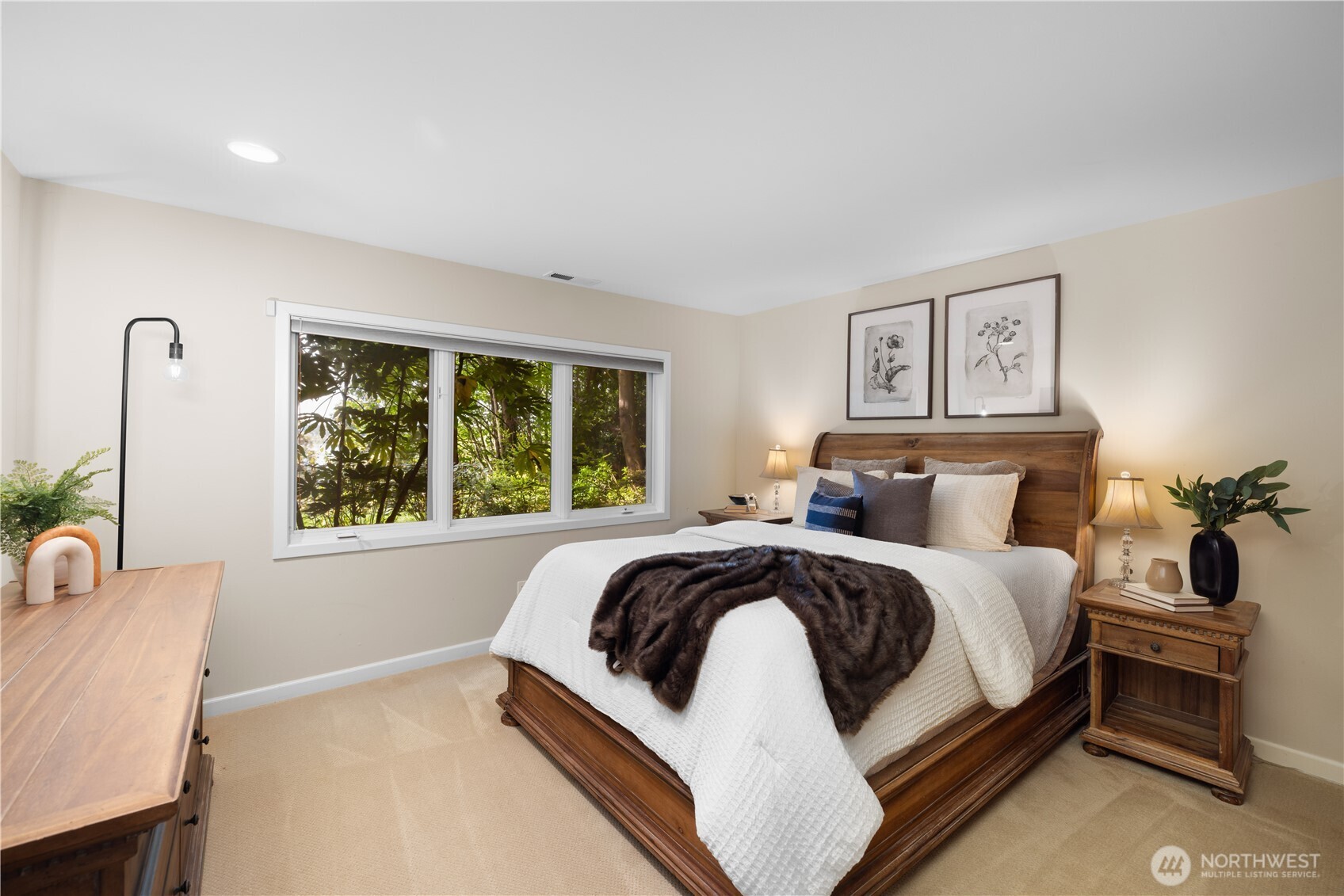 3813 West Mercer Way Mercer Island, WA 98040 - Photo 18 of 31