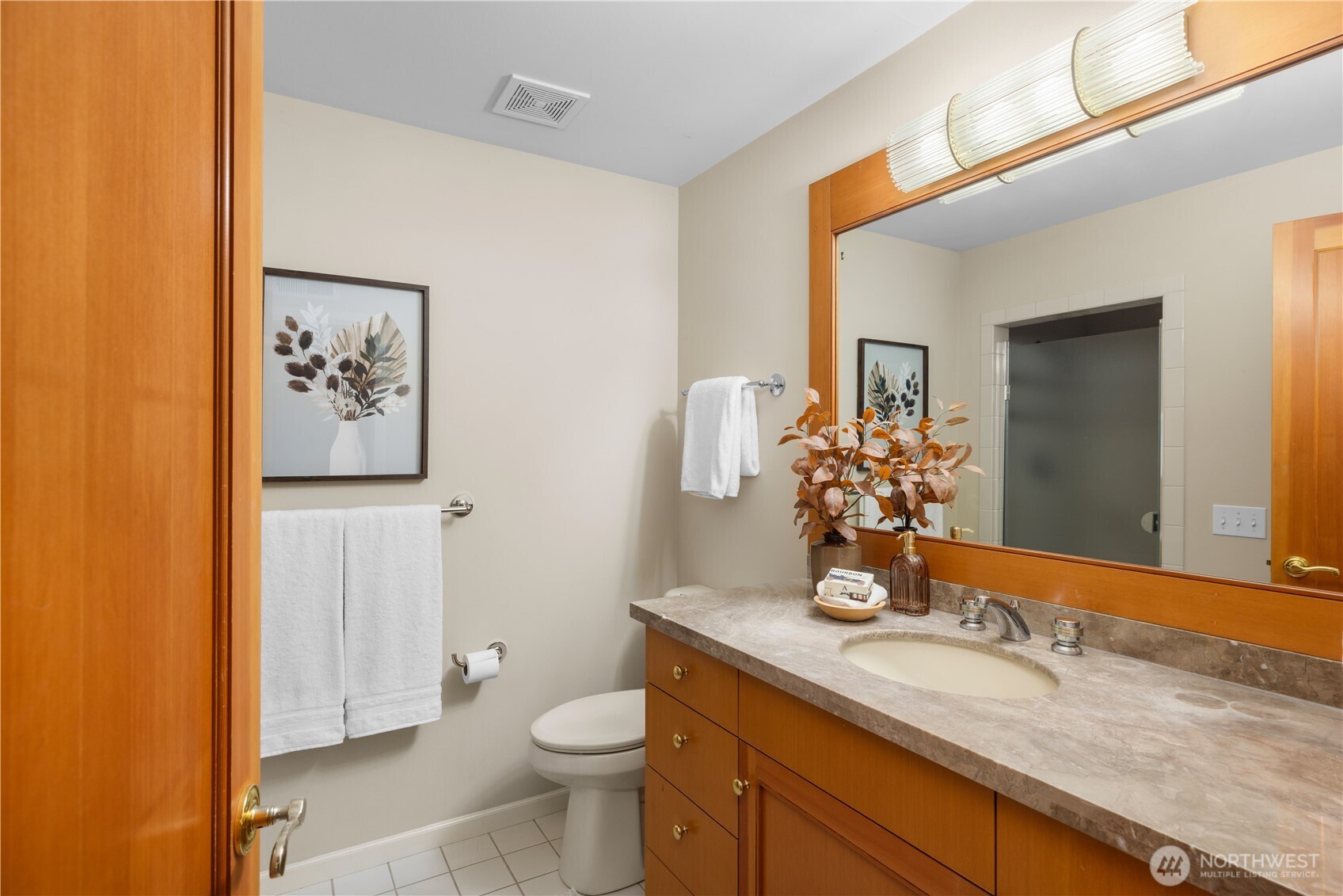 3813 West Mercer Way Mercer Island, WA 98040 - Photo 21 of 31