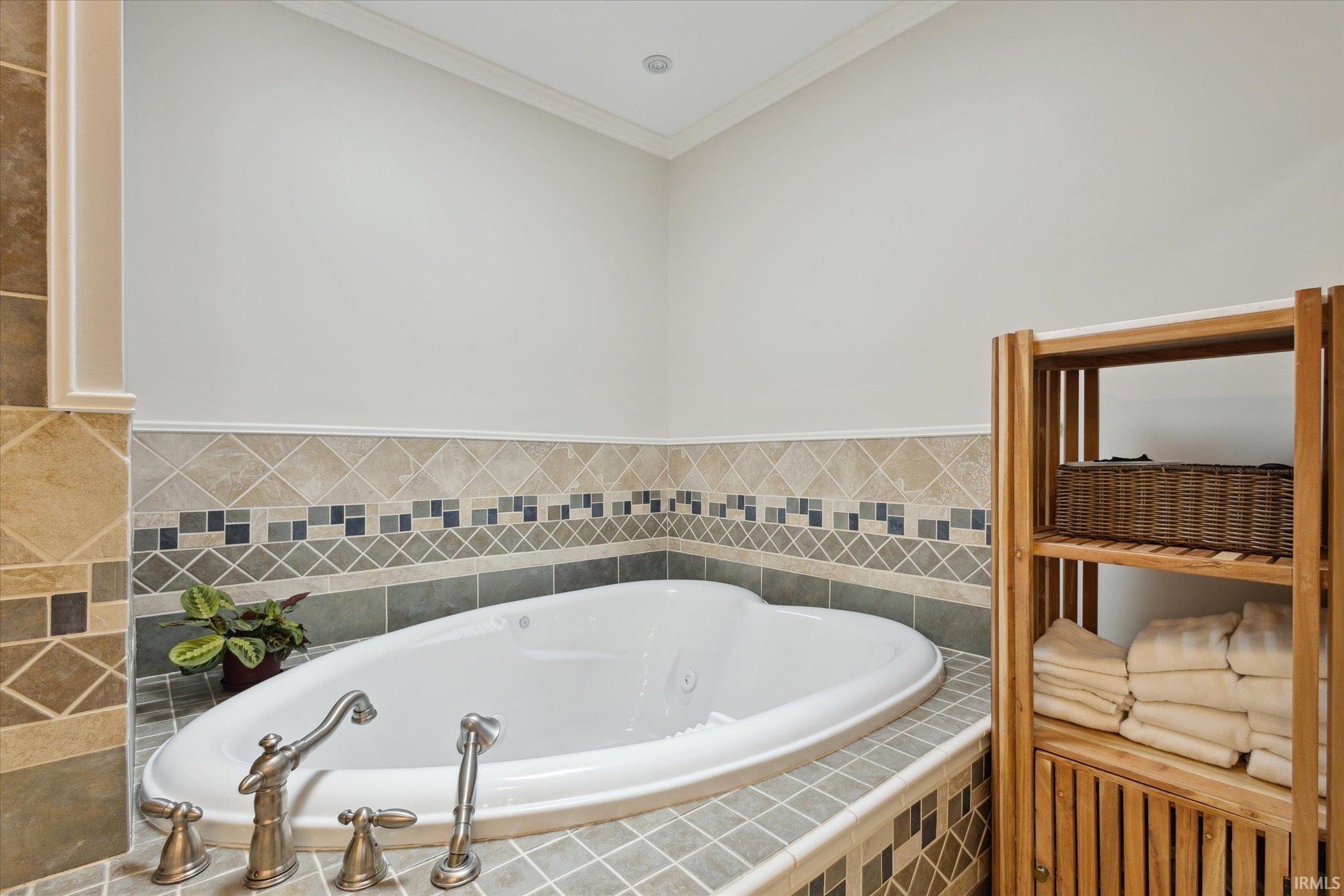 63777 Oak Road South Bend, IN 46614 - Photo 22 of 36 Gallery Image 22