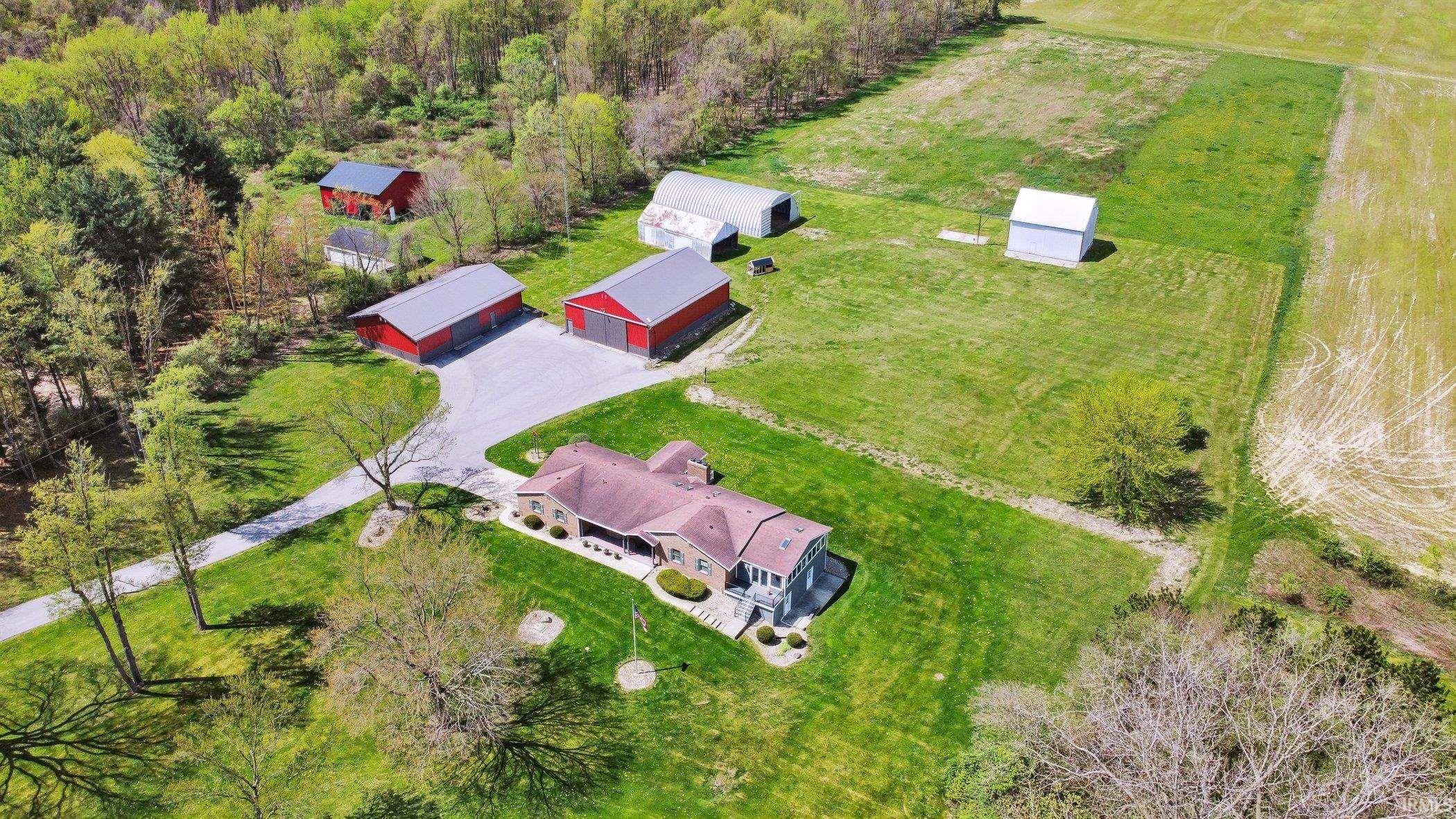 63777 Oak Road South Bend, IN 46614 - Photo 9 of 36 Gallery Image 9