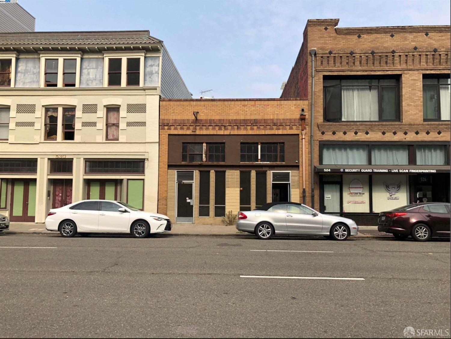 a car parked in front of a building