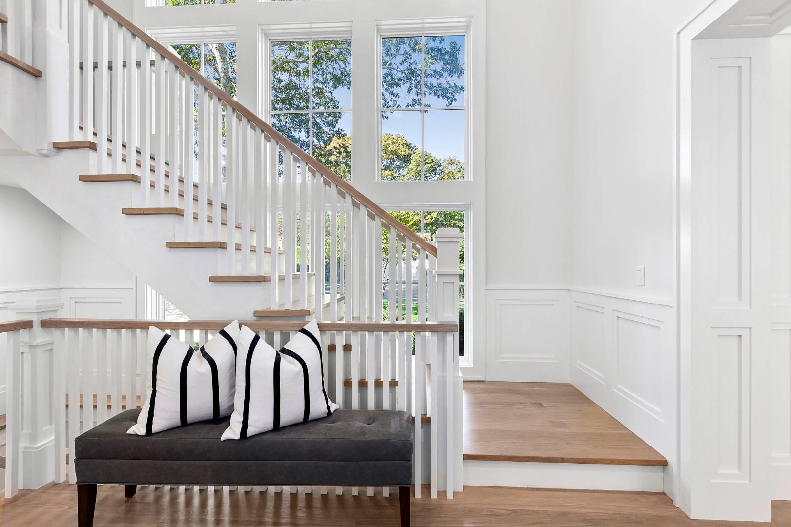 8 Greenway Drive East Hampton, NY 11937 - Photo 18 of 38 a view of entryway