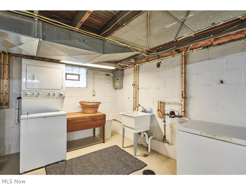 667 Ranney Street Akron, OH 44310 - Photo 22 of 27 Electric has also been updated