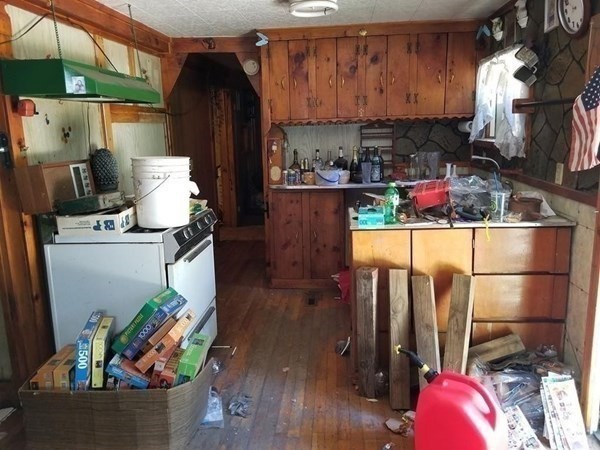 47 Rice Corner Road Brookfield, MA 01506 - Photo 6 of 12