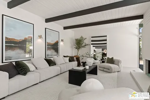 $2,250,000 | 2020 South Navajo Drive, Palm Springs, CA 92264