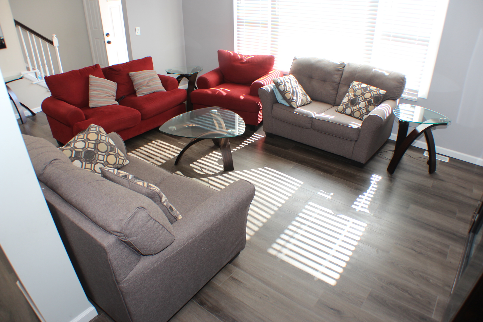 5113 44th Avenue Moline, IL 61265 - Photo 4 of 30 a living room with furniture and wooden floor