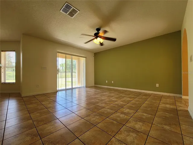 $299,999 | 1914 Commander Way, Kissimmee, FL 34746