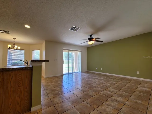 $299,999 | 1914 Commander Way, Kissimmee, FL 34746