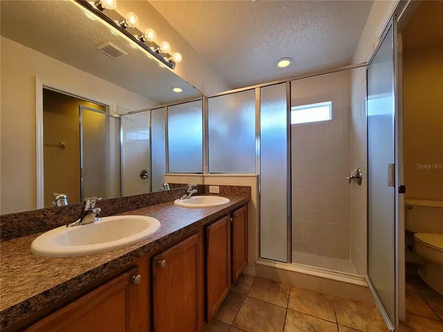 $299,999 | 1914 Commander Way, Kissimmee, FL 34746