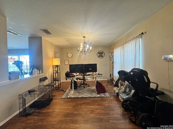 $189,999 | 6658 Eastern Clouds, Converse, TX 78109