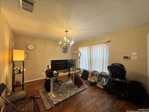 $189,999 | 6658 Eastern Clouds, Converse, TX 78109
