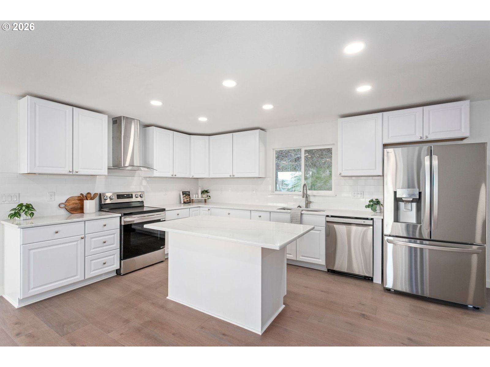 3812 Southeast Woodburn Road Washougal, WA 98671 - Photo 12 of 44