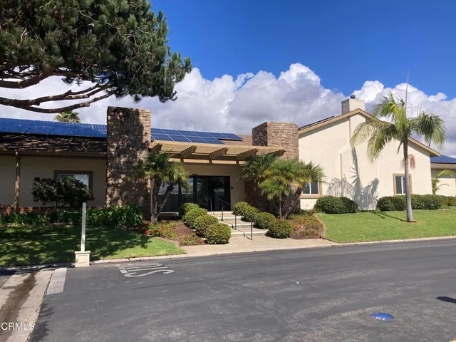 a view of a basketball court