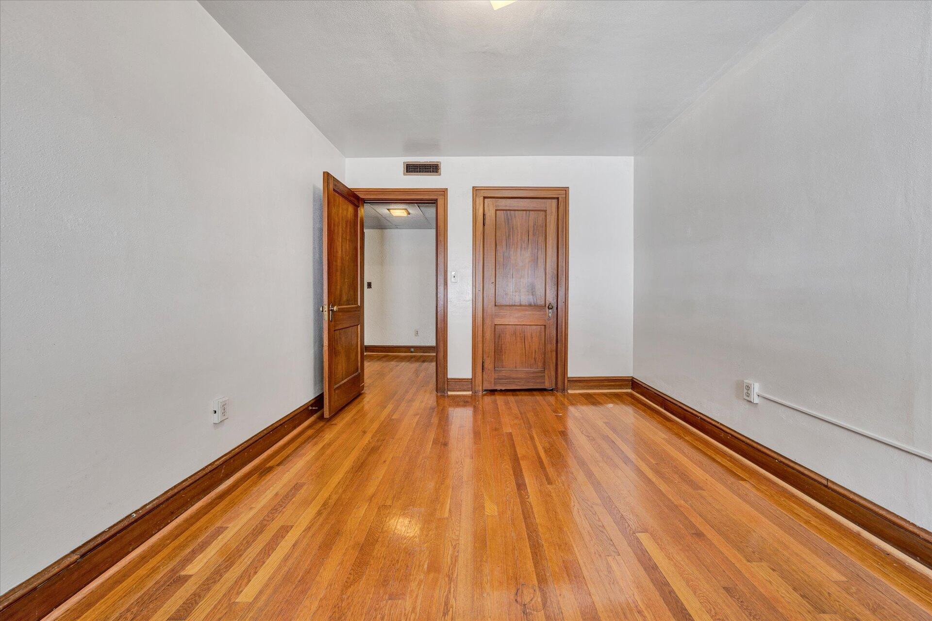 1927 Sheffield Road Southwest, Unit 1929 Roanoke, VA 24015 - Photo 17 of 40 16-DSC00037