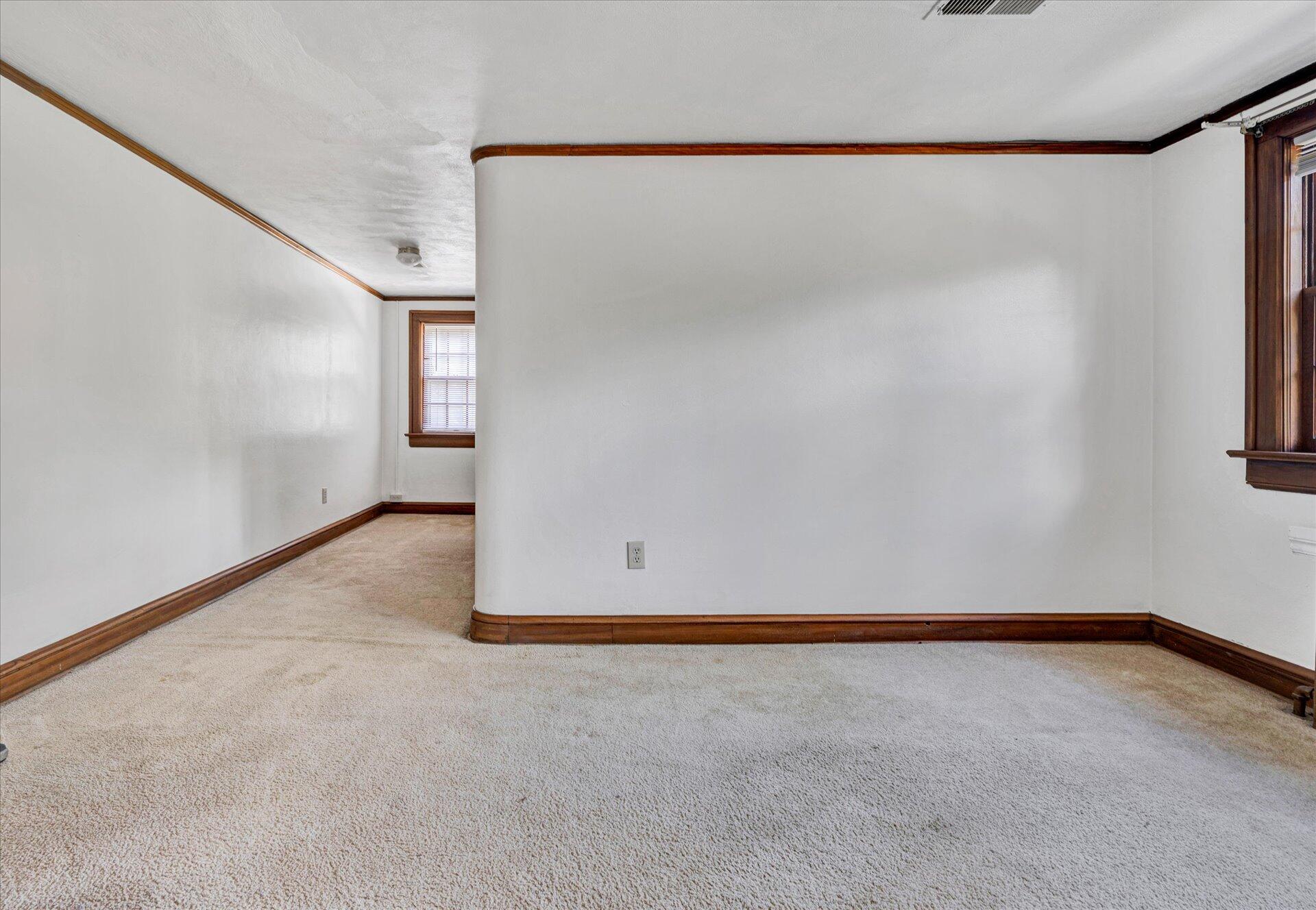 1927 Sheffield Road Southwest, Unit 1929 Roanoke, VA 24015 - Photo 22 of 40 20-DSC00073