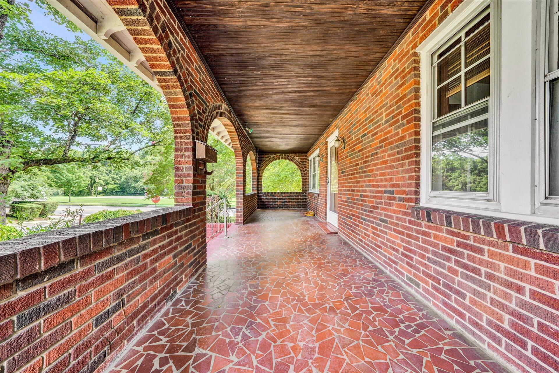 1927 Sheffield Road Southwest, Unit 1929 Roanoke, VA 24015 - Photo 3 of 40 03-DSC00097