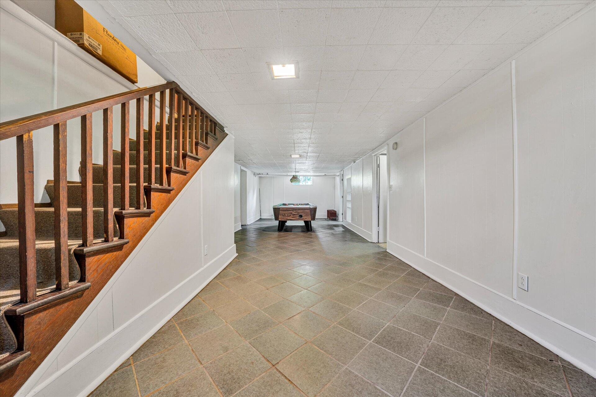 1927 Sheffield Road Southwest, Unit 1929 Roanoke, VA 24015 - Photo 31 of 40 28-DSC00046