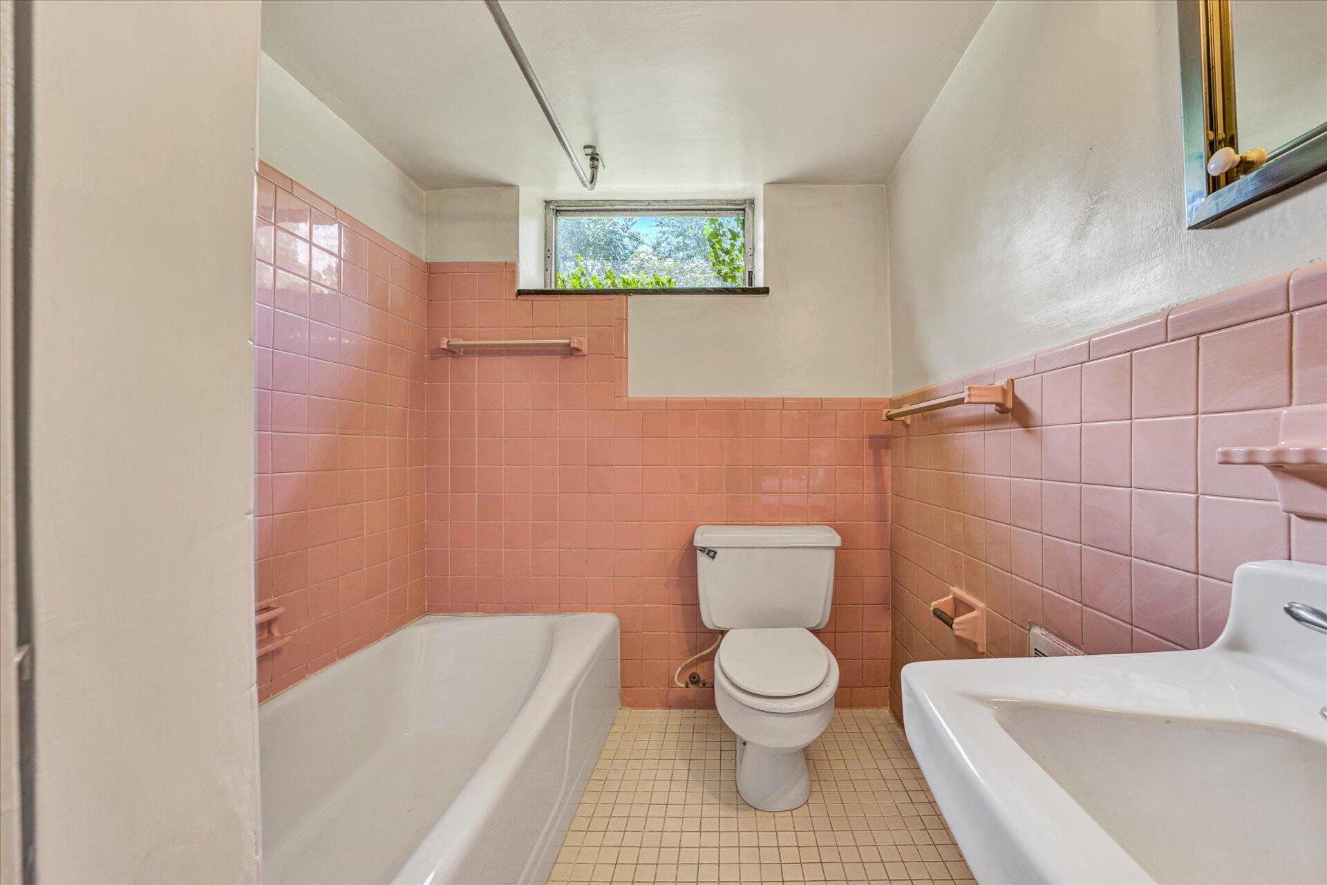 1927 Sheffield Road Southwest, Unit 1929 Roanoke, VA 24015 - Photo 36 of 40 33-DSC00061
