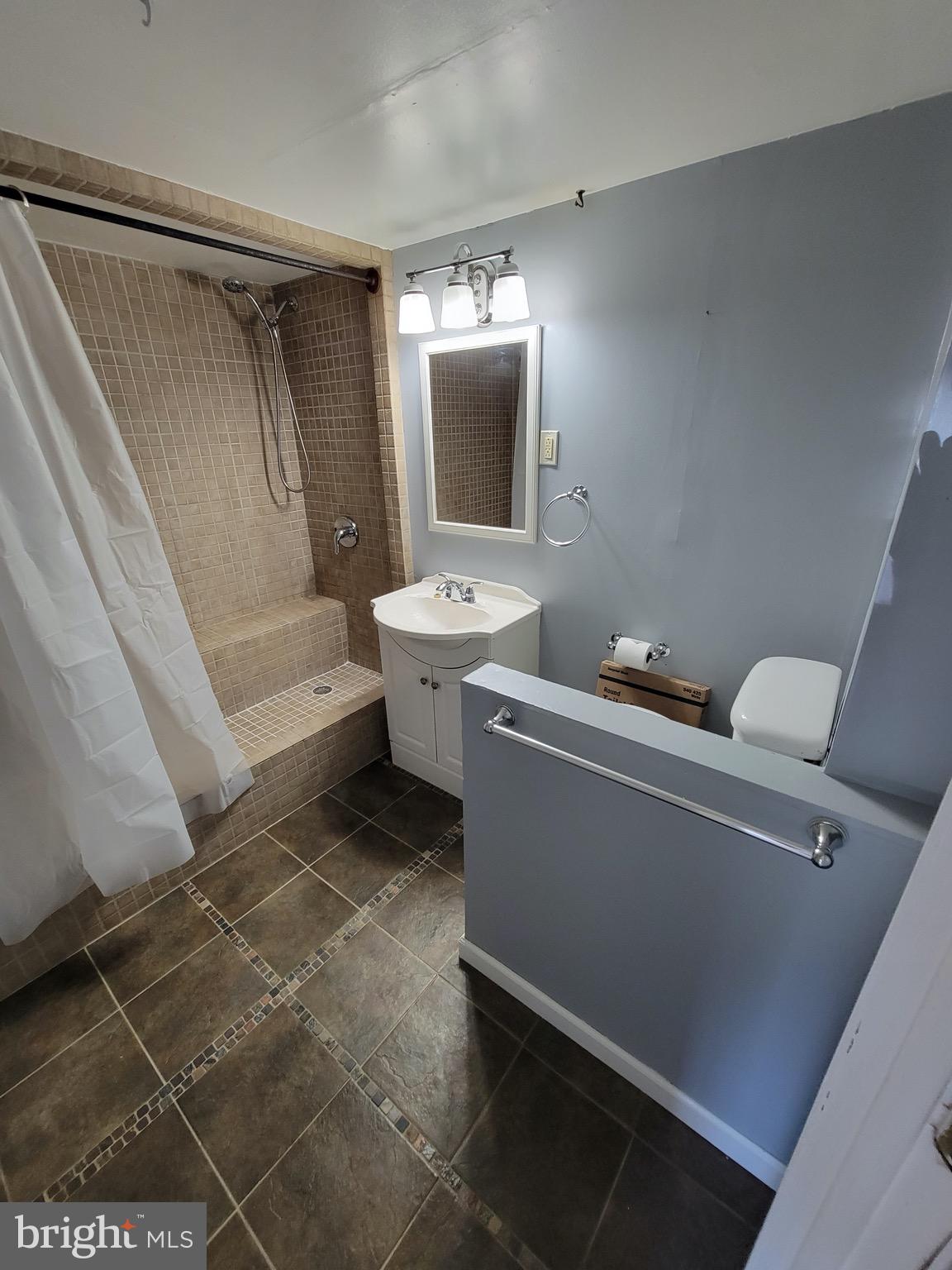 3119 Fairdale Road Philadelphia, PA 19154 - Photo 9 of 27