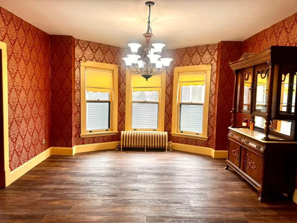 $278,500 | 712 Burke Avenue, Harvey, ND 58341