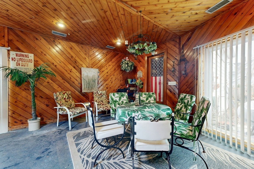 100 Sargent Street Winthrop, MA 02152 - Photo 17 of 38