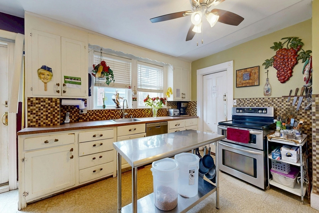 100 Sargent Street Winthrop, MA 02152 - Photo 10 of 38