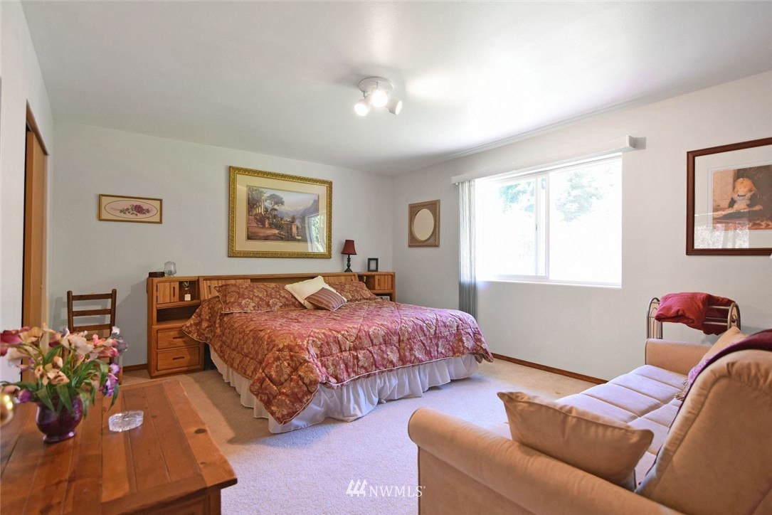 25806 Highland Road Northeast Kingston, WA 98346 - Photo 14 of 24 Gallery Image 14