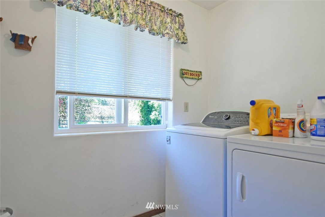 25806 Highland Road Northeast Kingston, WA 98346 - Photo 16 of 24 Gallery Image 16