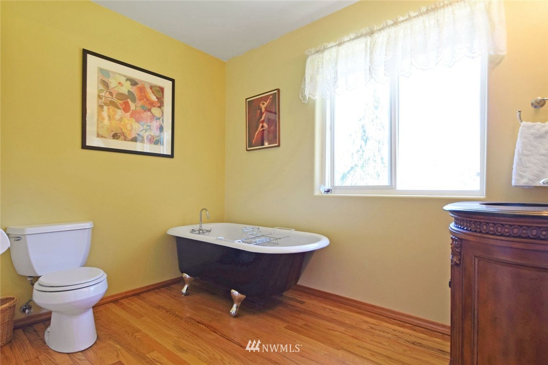 25806 Highland Road Northeast Kingston, WA 98346 - Photo 17 of 24 Gallery Image 17