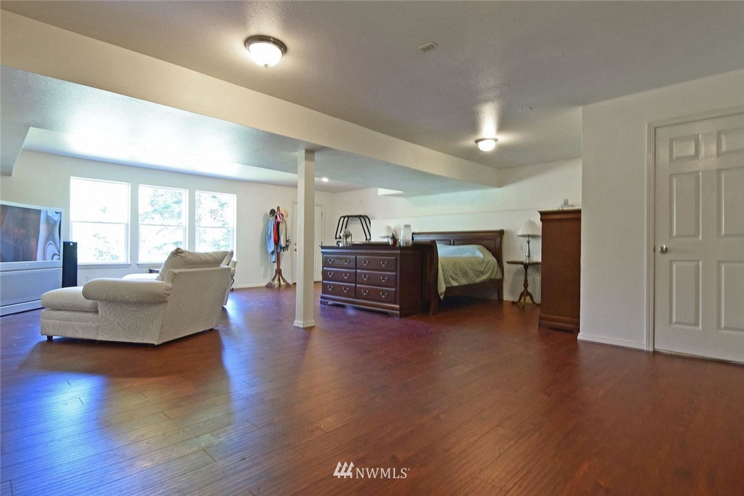 25806 Highland Road Northeast Kingston, WA 98346 - Photo 21 of 24 Gallery Image 21