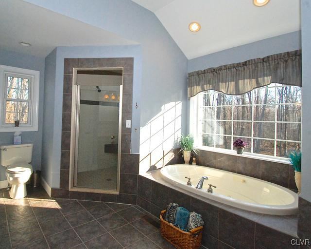 597 Turkey Ridge Road Mount Bethel, PA 18343 - Photo 23 of 36