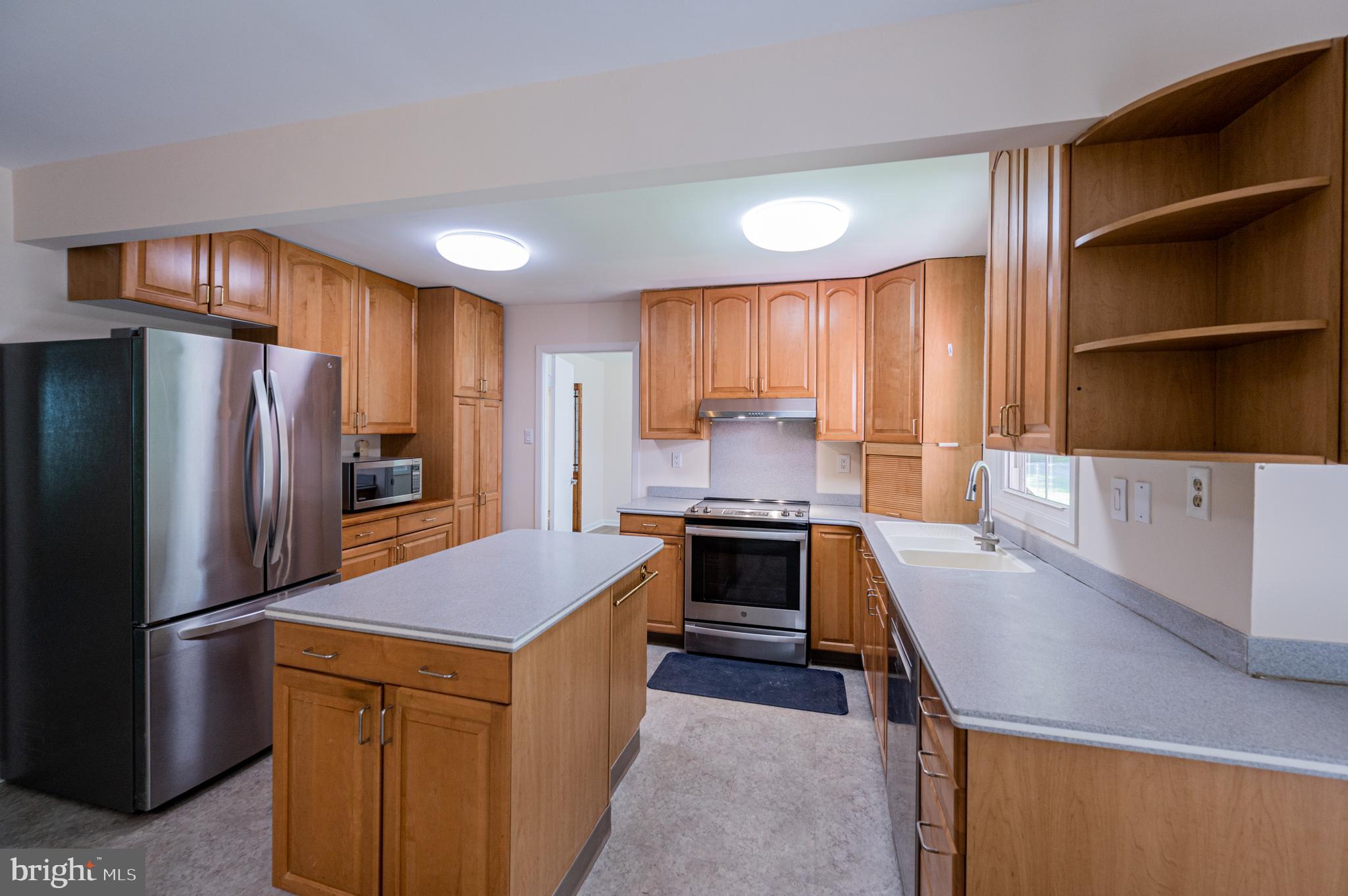 8816 Churchfield Lane Laurel, MD 20708 - Photo 13 of 45 Kitchen
