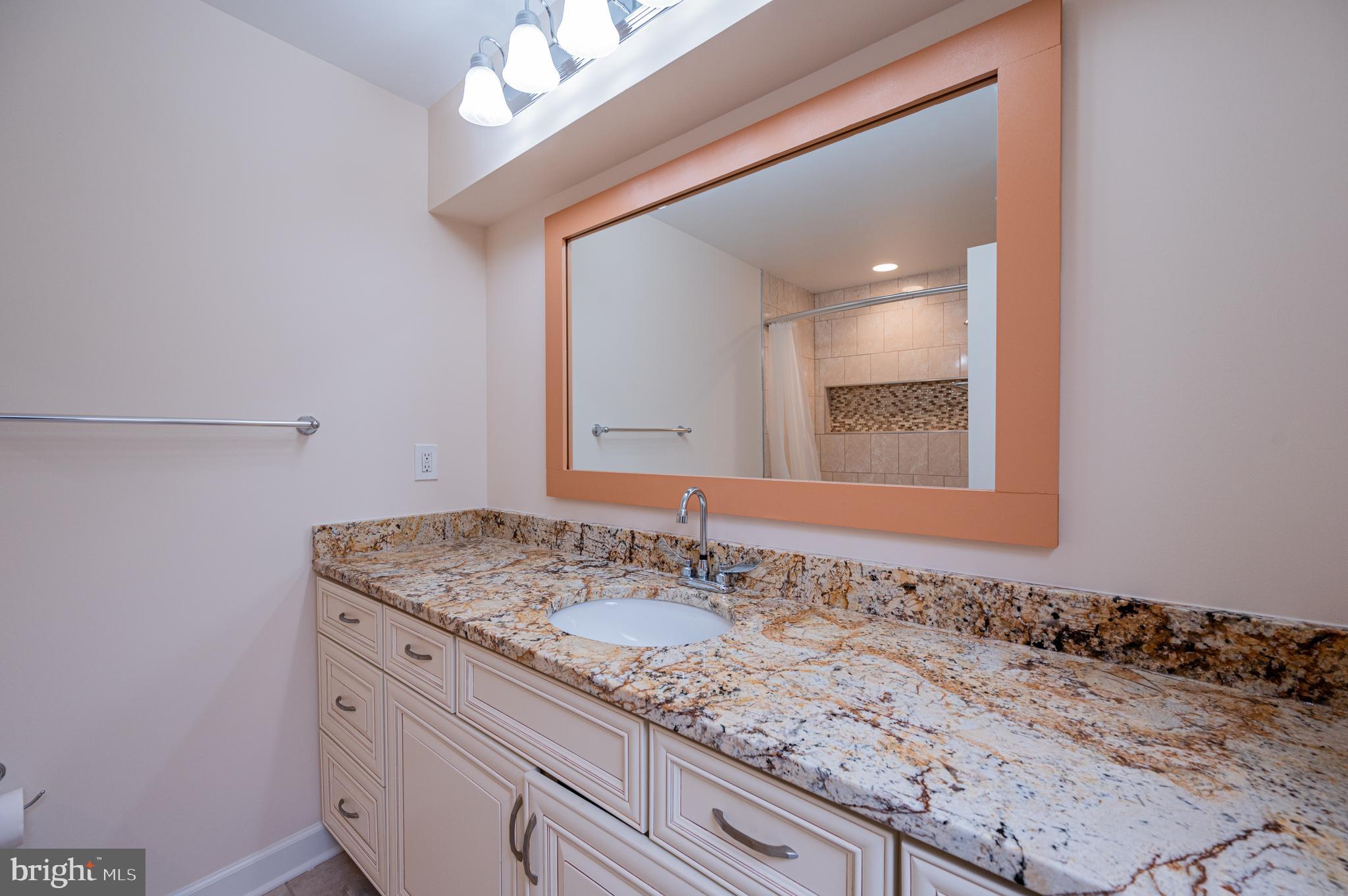 8816 Churchfield Lane Laurel, MD 20708 - Photo 19 of 45 Main Level Full Hall Bath