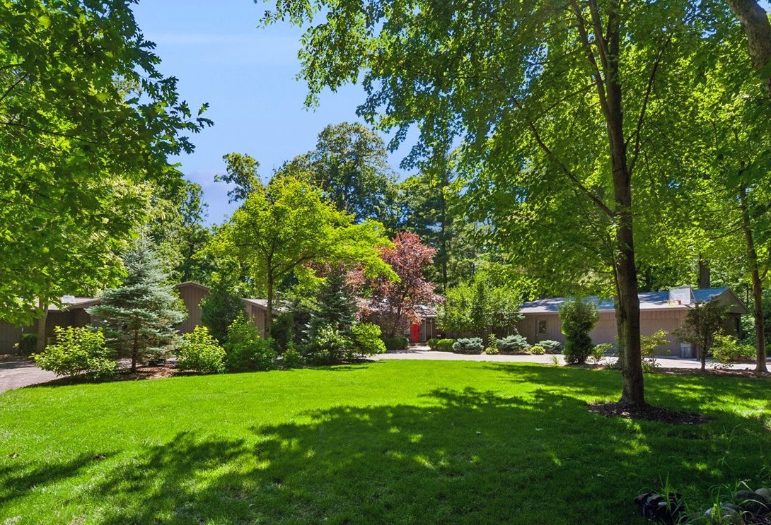 3035 Blackthorn Road Riverwoods, IL 60015 - Photo 1 of 46