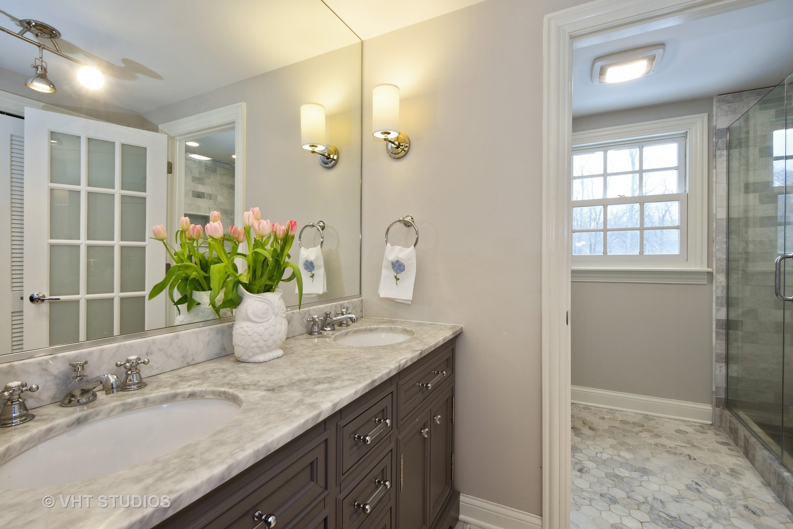 1719 Spring Creek Road Barrington Hills, IL 60010 - Photo 18 of 26 a bathroom with a granite countertop sink and a mirror