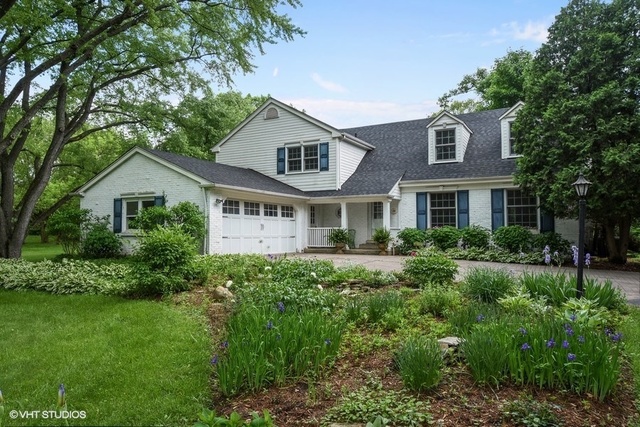 1719 Spring Creek Road Barrington Hills, IL 60010 - Photo 7 of 26 a view of a house with a outdoor space
