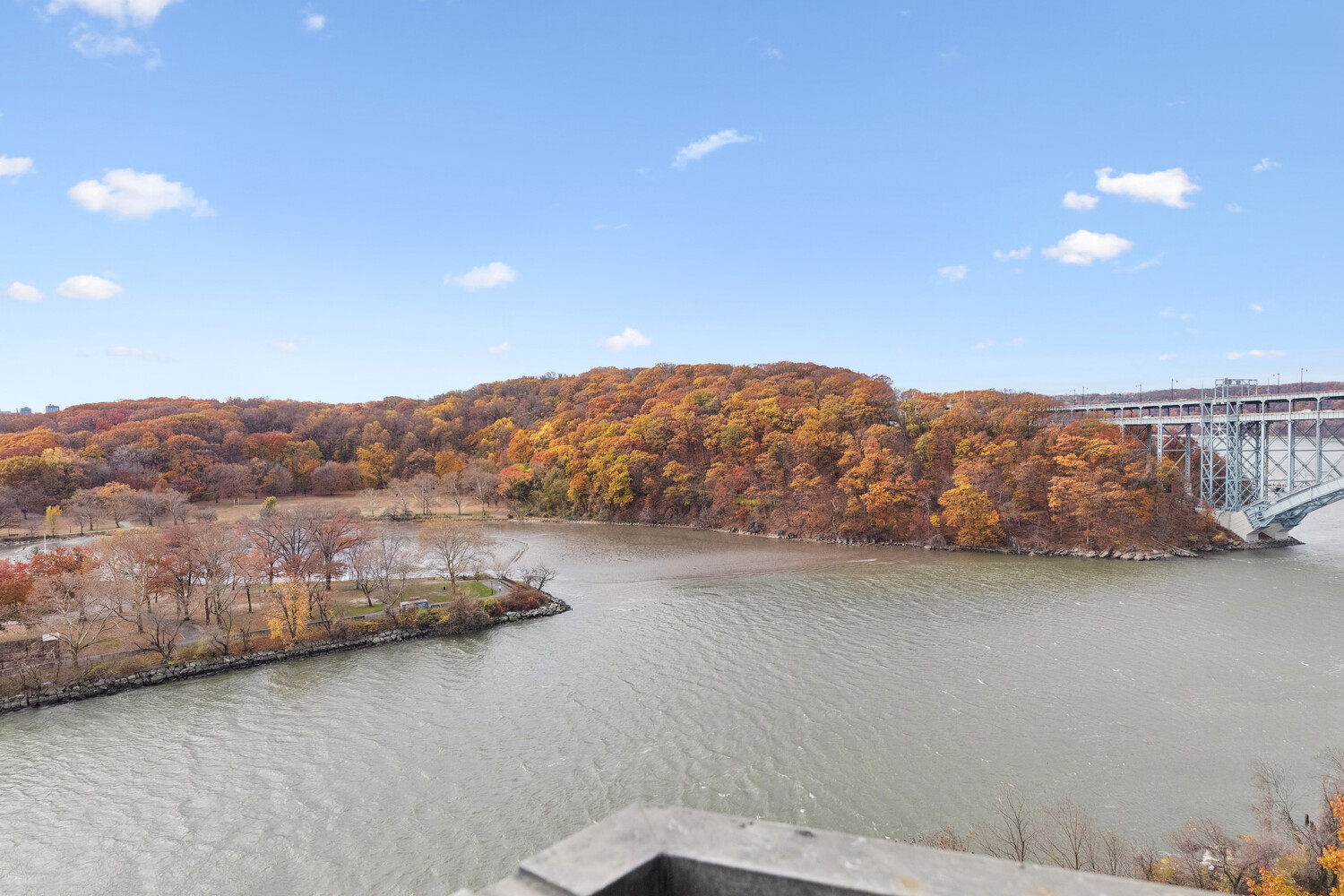 2400 Johnson Avenue, Unit 5F Bronx, NY 10463 - Photo 11 of 14 a view of lake and mountain