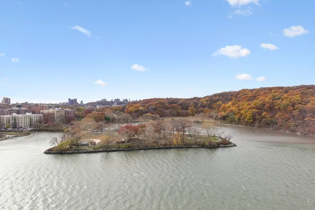 $379,000 | 2400 Johnson Avenue, Unit 5F | Spuyten Duyvil