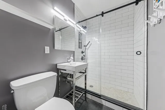 $379,000 | 2400 Johnson Avenue, Unit 5F | Spuyten Duyvil