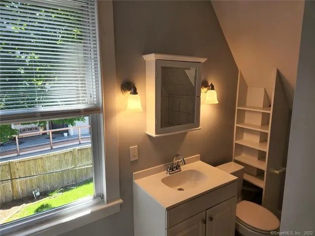 $2,050 | 149 New Haven Avenue, Unit 2, Milford, CT 06460